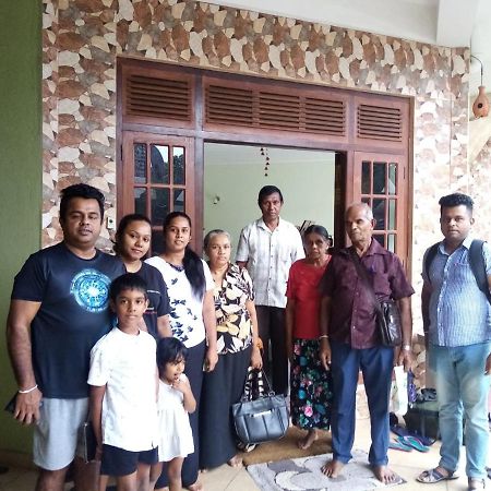 The City Tourist Hotel Anuradhapura Bagian luar foto