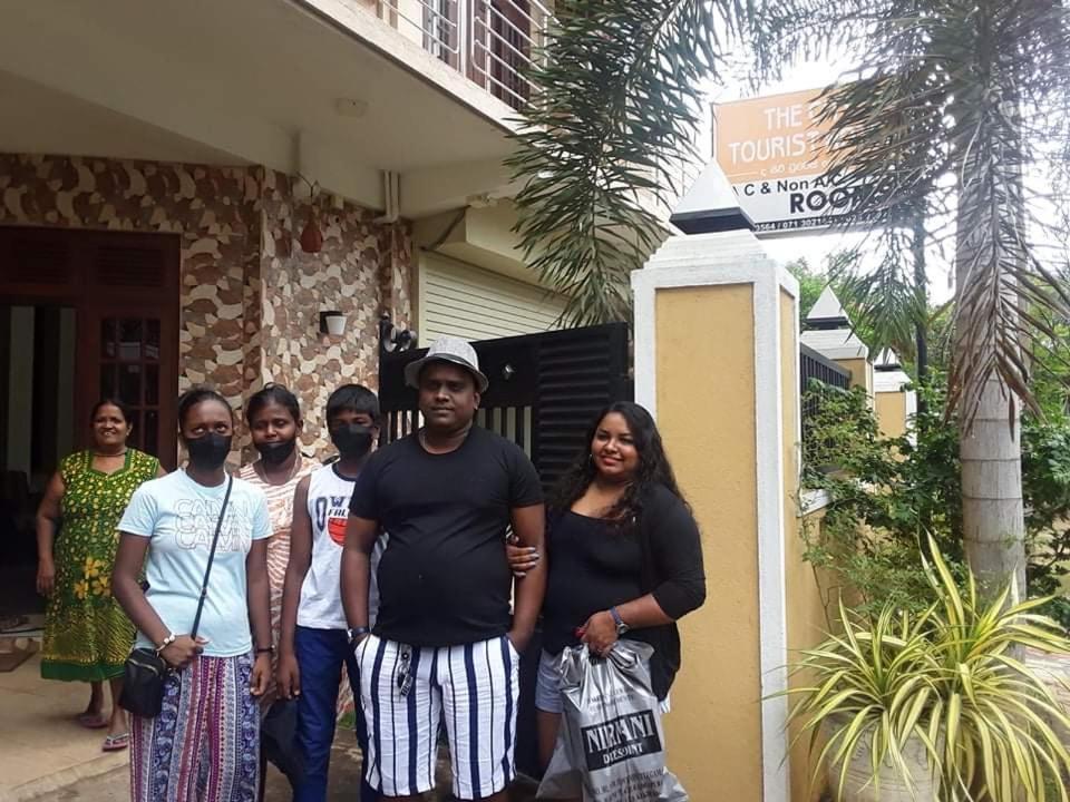 The City Tourist Hotel Anuradhapura Bagian luar foto