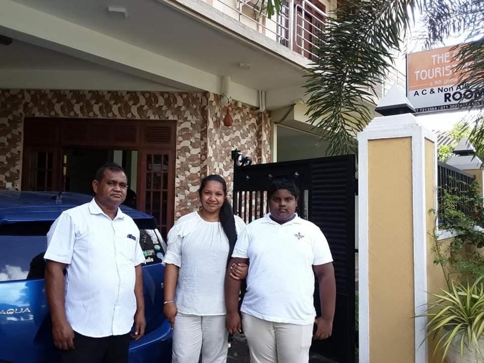 The City Tourist Hotel Anuradhapura Bagian luar foto