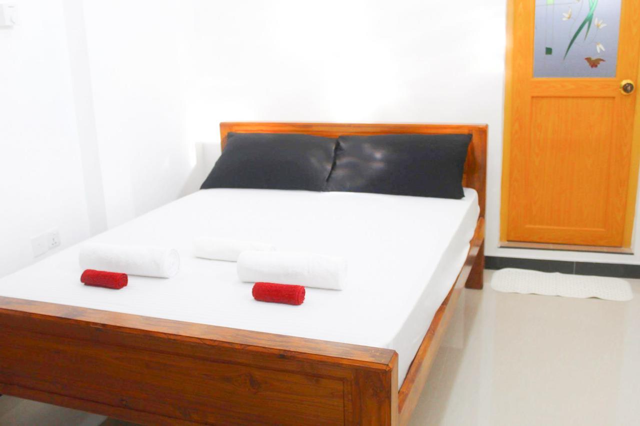The City Tourist Hotel Anuradhapura Bagian luar foto